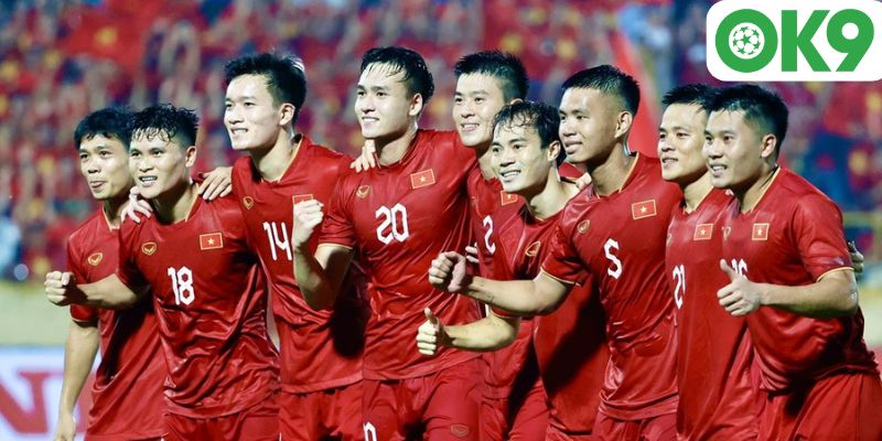HLV Park Hang-seo: Người Thầy Tận Tụy Đưa Bóng Đá VN Vươn Tầm Thế Giớ 2 Điểm măt Thành Tích Vang Dội Park Hang-seo Cùng Bóng Đá Việt Nam